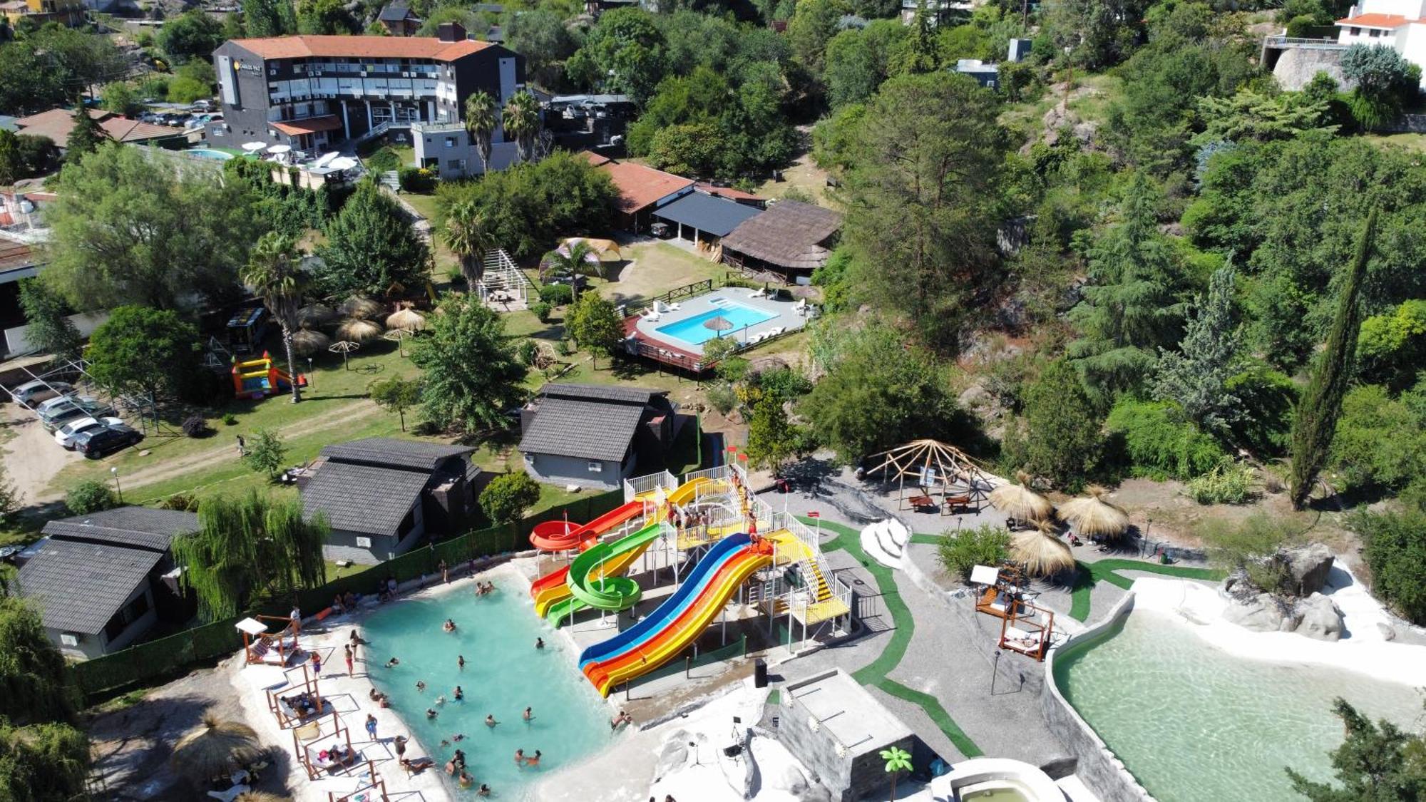 Gran Lourdes Hotel By Cph ヴィラ・カルロス・パス エクステリア 写真